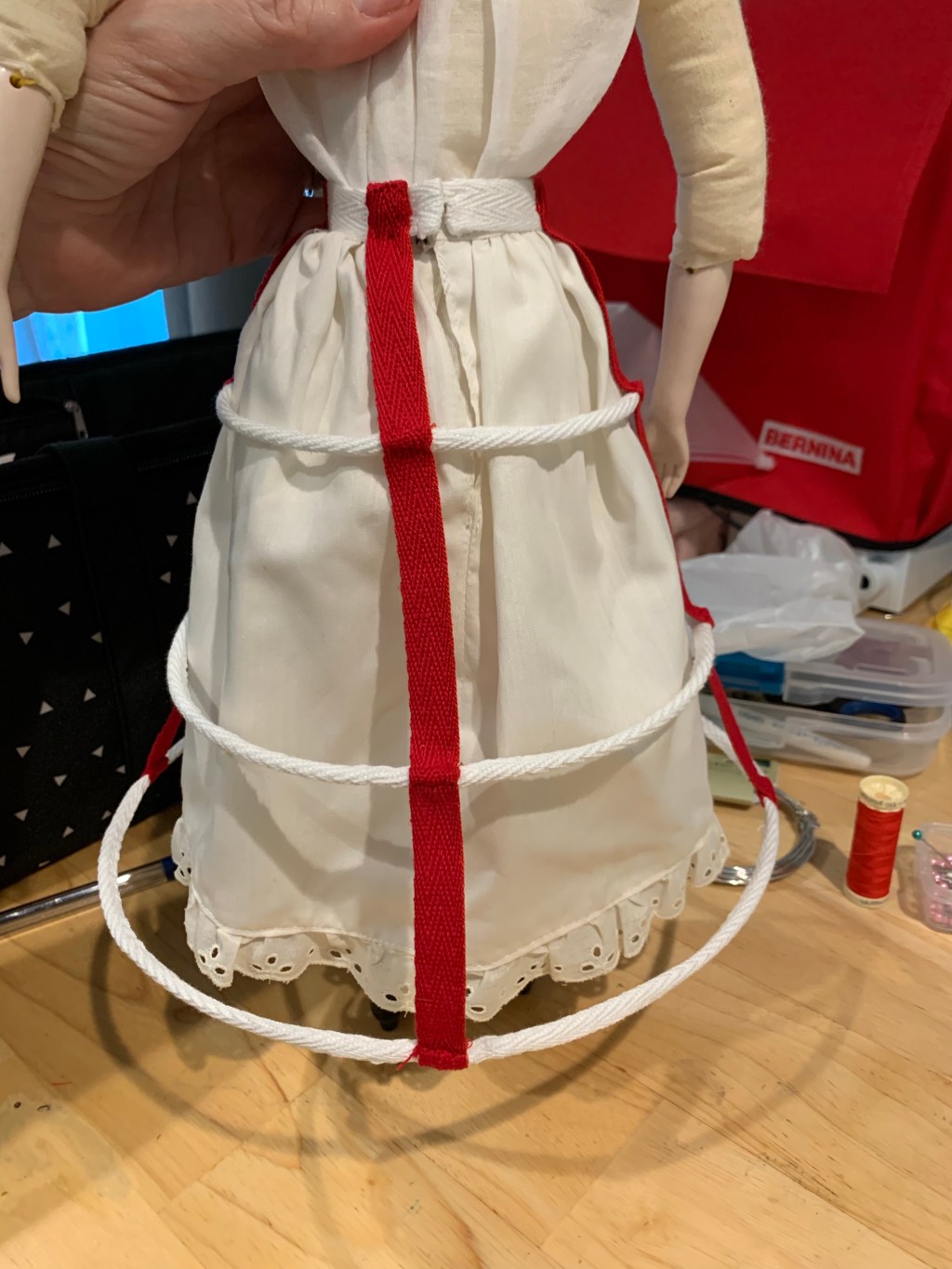 Making a cage crinoline for your&nbsp;doll